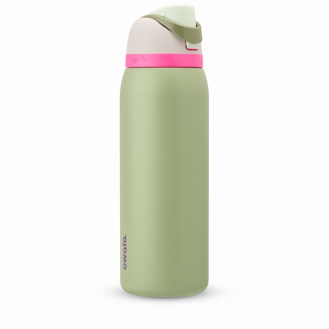 garrafas de água owala freesip de 118 l 40 oz na cor verde.