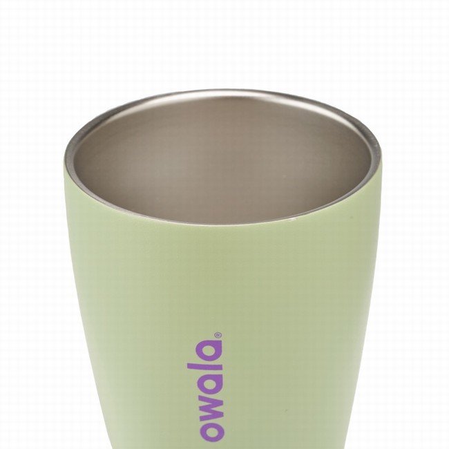garrafas de água owala smoothsip de 591 ml 20 oz na cor verde.